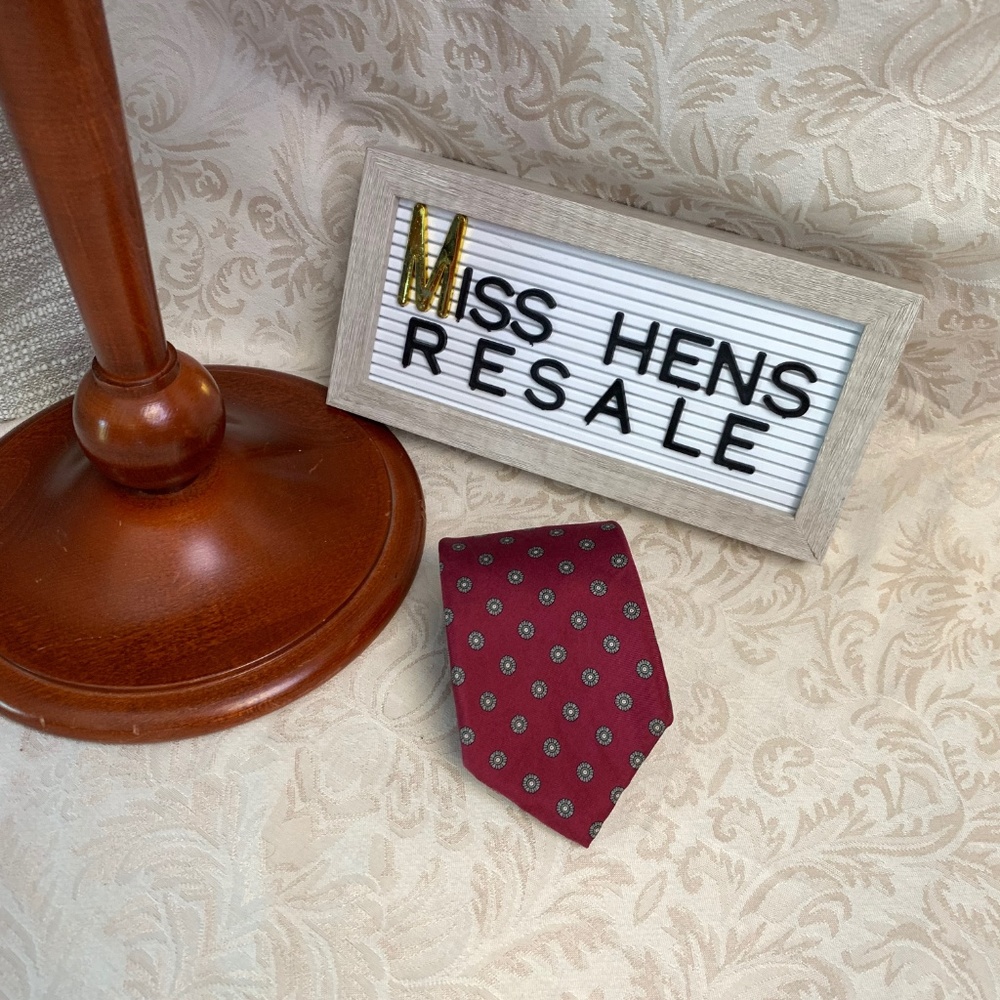 { 5 for $25 } BUS CAS STAFFORD CRIMSON NECKTIE - Picture 2 of 6